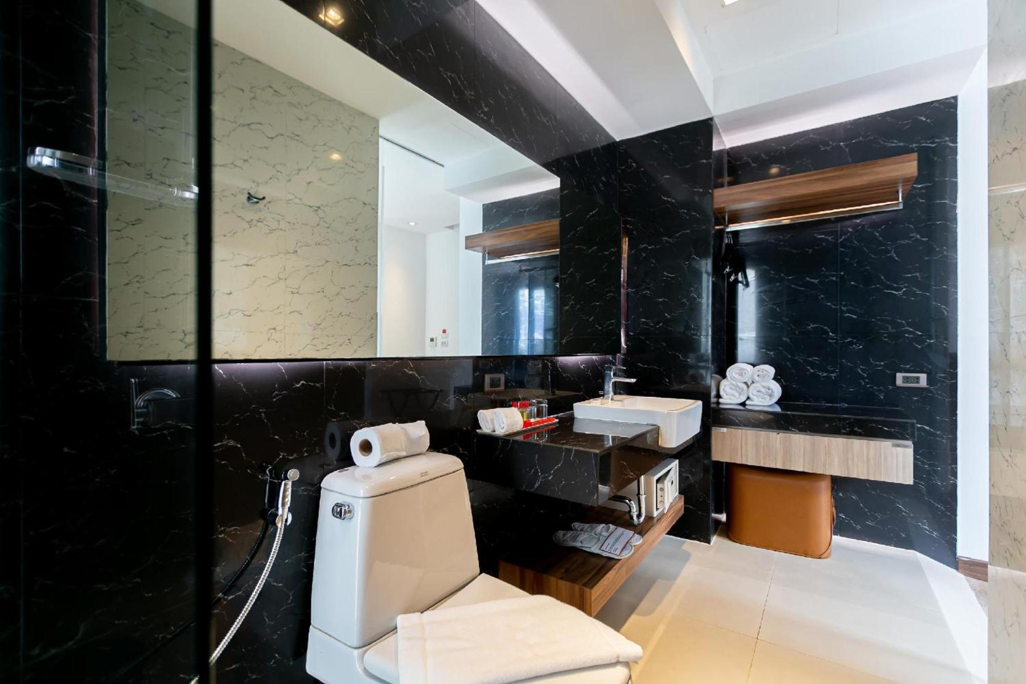Uno Express Hotel Bangkok Eksteriør billede